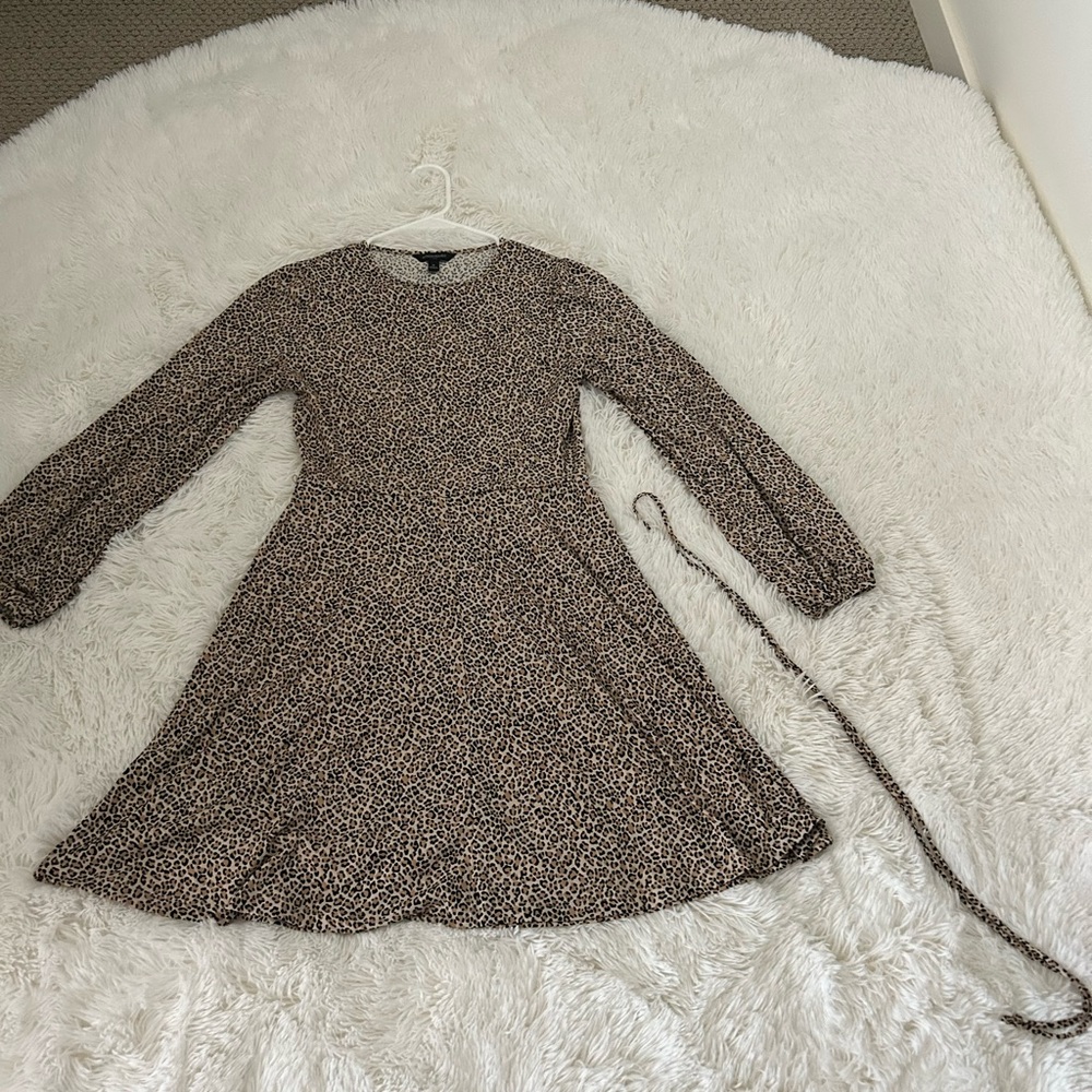 Banana Republic very fun and flattering stretchy dress tiger print - small